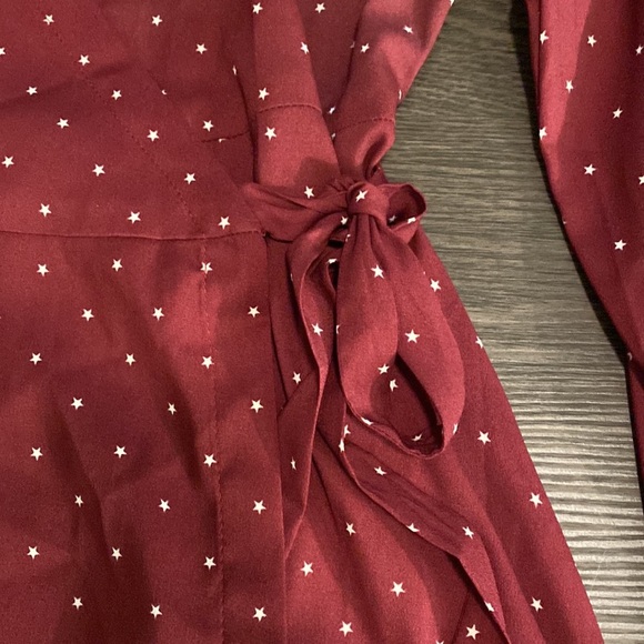Loft petites wrap dress. Size OP. Maroon with white stars. Pretty. - Picture 16 of 16
